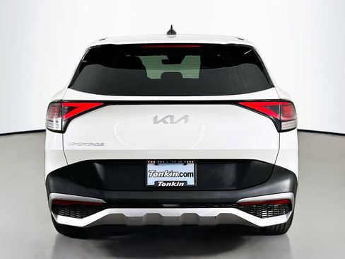 Used 2024 Kia Sportage LX FWD image 7