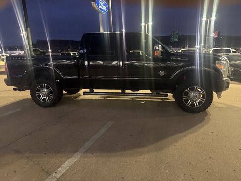 Used 2013 Ford F250 Platinum image 3