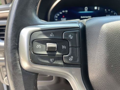 Used 2022 Chevrolet Tahoe Z71 w/ Luxury Package AWD/4WD image 10