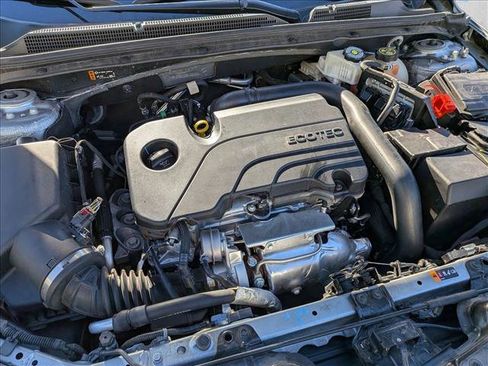 Used 2024 Chevrolet Malibu LT image 22