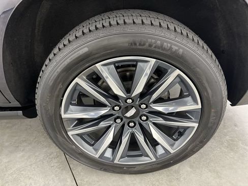 Certified 2022 Cadillac Escalade Sport w/ Touring Package AWD/4WD image 34