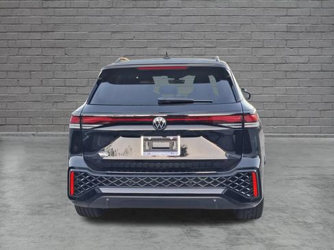 New 2026 Volkswagen Tiguan SE R-Line FWD image 4