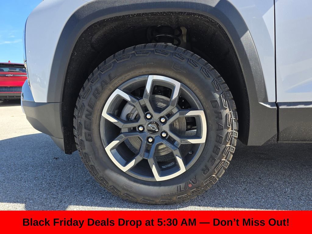 Used 2026 Chevrolet Equinox ACTIV FWD image 22
