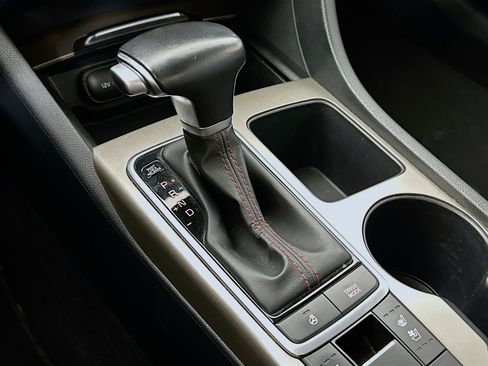 Used 2019 Kia Optima SX image 17