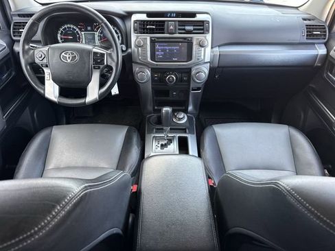 Used 2017 Toyota 4Runner SR5 Premium image 10