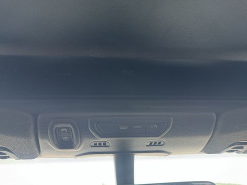 Used 2023 Jeep Wrangler Unlimited w/ Sun & Screen Package AWD/4WD image 3