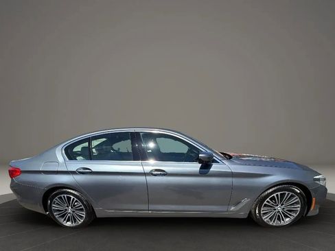 Used 2018 BMW 530i xDrive w/ Premium Package AWD/4WD image 4