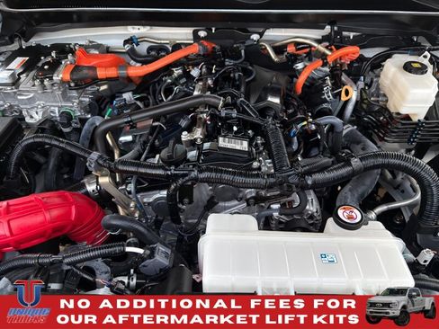 Used 2025 Toyota Tacoma TRD Pro AWD/4WD image 18