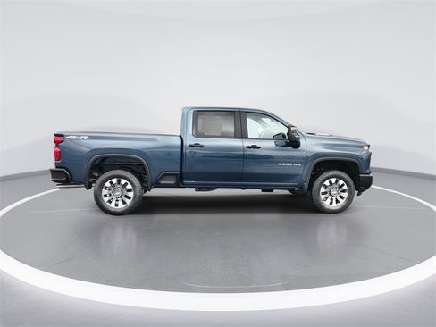 New 2026 Chevrolet Silverado 2500 Custom w/ Custom Convenience Package image 9