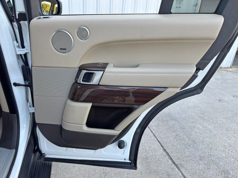 Used 2015 Land Rover Range Rover Supercharged image 43