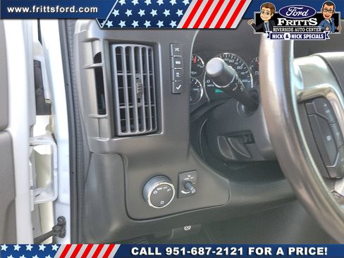 Used 2017 GMC Savana 3500 LT w/ LT Preferred Equipment Group image 11