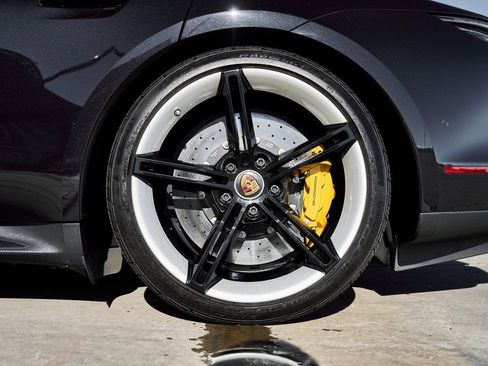 Used 2020 Porsche Taycan Turbo S image 21