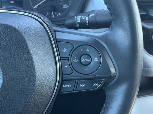 Used 2023 Toyota Corolla SE image 16