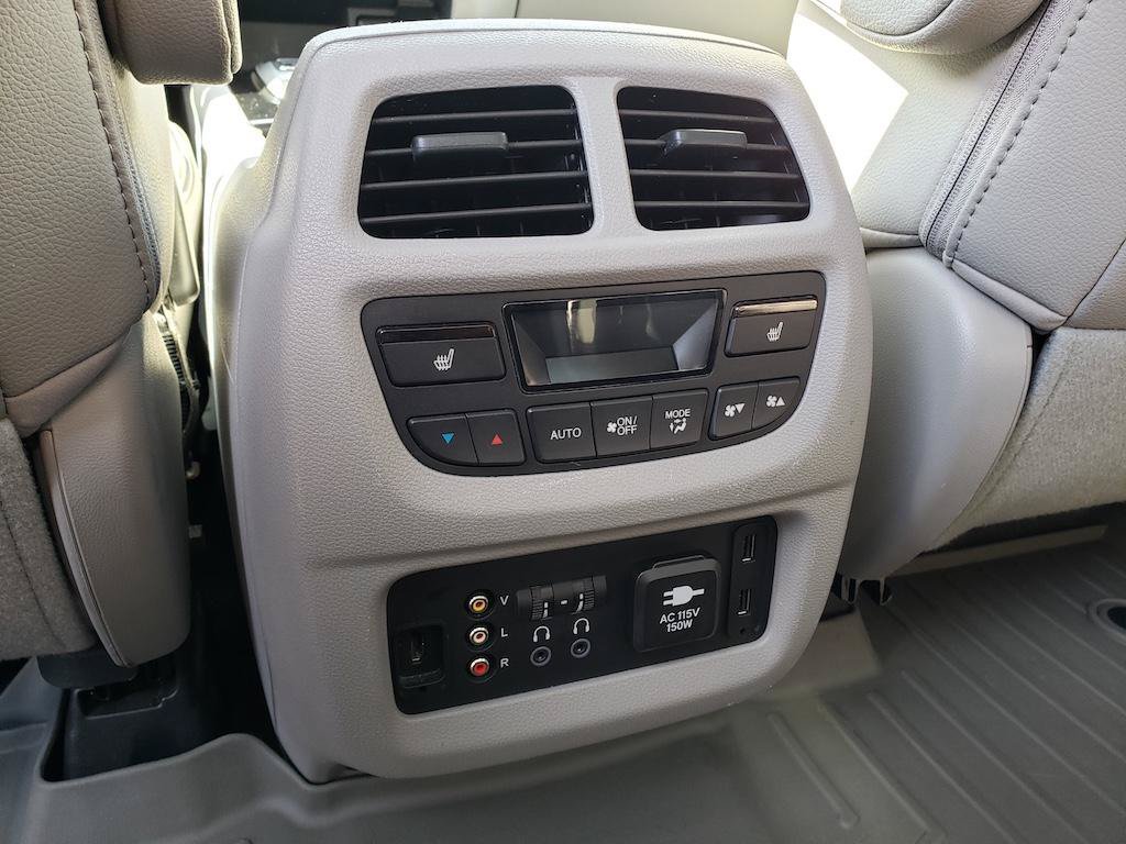 Used 2017 Honda Pilot Elite image 11
