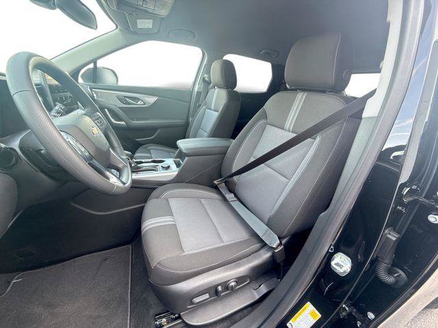 New 2026 Chevrolet Blazer LT w/ Convenience Package FWD image 13