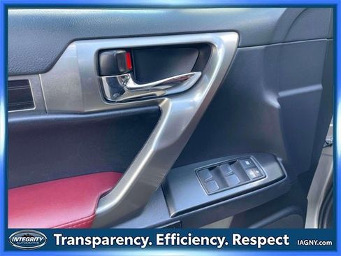 Used 2022 Lexus GX 460 Premium image 17