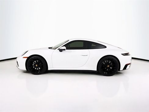Used 2022 Porsche 911 Carrera image 2