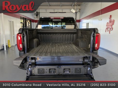 Used 2022 GMC Sierra 1500 AT4 w/ AT4 Preferred Package image 12