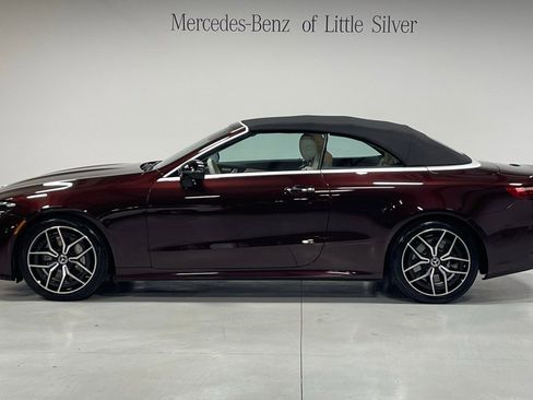 Used 2023 Mercedes-Benz E 450 4MATIC Cabriolet image 2