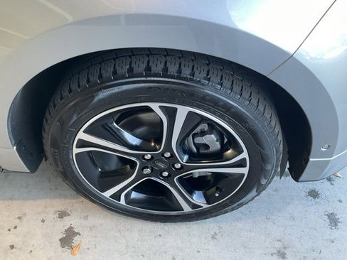 Used 2022 Ford Edge ST w/ Equipment Group 401A image 30