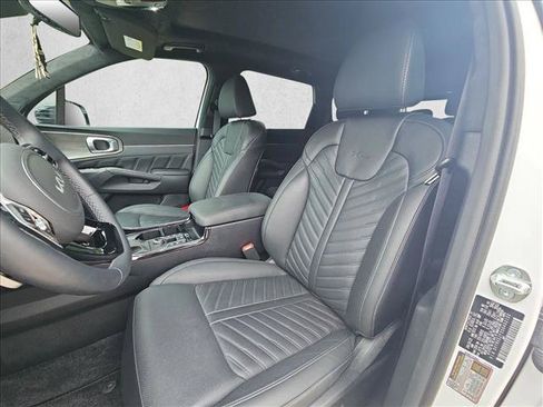 Used 2025 Kia Sorento SX Prestige AWD/4WD image 16