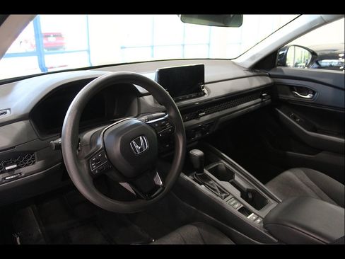 Certified 2023 Honda Accord EX image 13