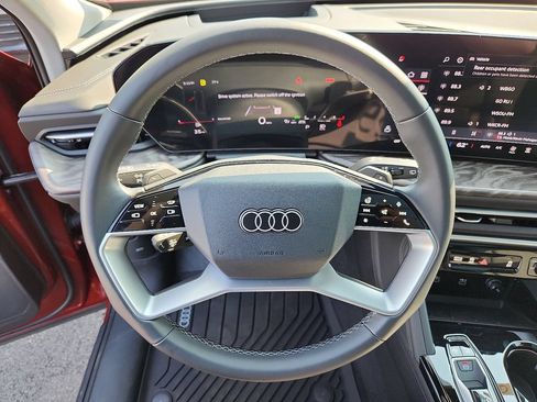 Used 2025 Audi Q5 Premium Plus w/ Premium Plus AWD/4WD image 21