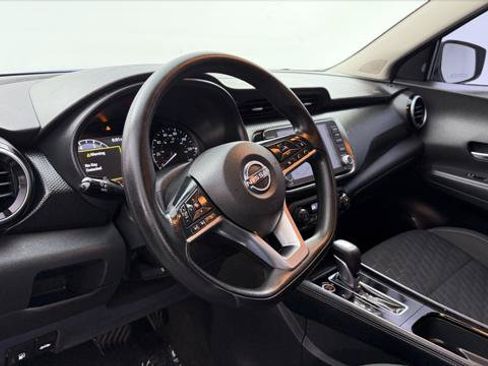 Used 2022 Nissan Kicks SV FWD image 23