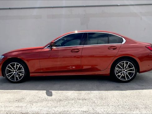 Used 2020 BMW 330i xDrive Sedan w/ Convenience Package AWD/4WD image 3