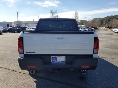 New 2026 Honda Ridgeline Black Edition image 5