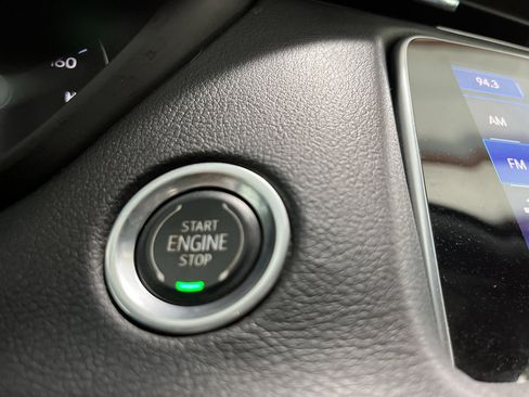 Used 2023 Cadillac XT4 Sport AWD/4WD image 21