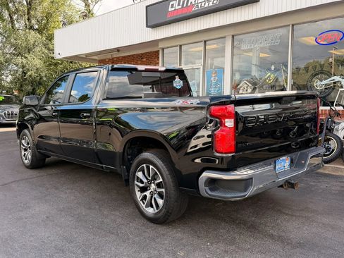 Used 2020 Chevrolet Silverado 1500 LT w/ Convenience Package AWD/4WD image 2