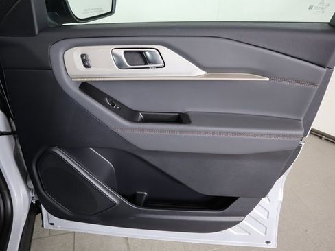 New 2026 Ford Explorer Active image 10