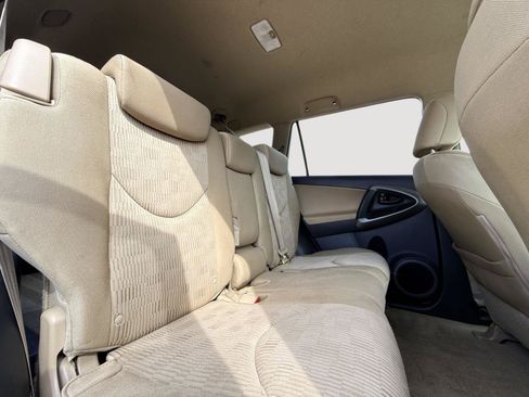 Used 2011 Toyota RAV4 2WD V6 w/ Tow Prep Pkg image 21