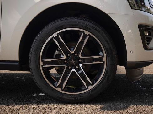 Used 2021 Ford Expedition Max Limited AWD/4WD image 33