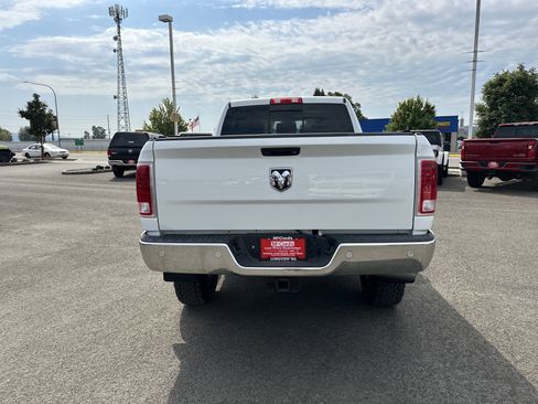 Used 2018 RAM 2500 Laramie w/ Convenience Group image 4