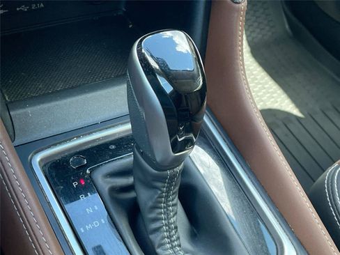 Certified 2023 Subaru Forester Touring AWD/4WD image 27