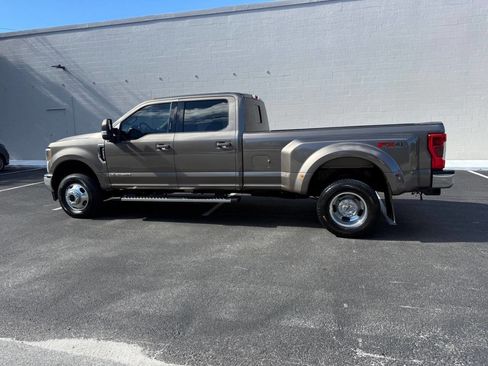 Used 2019 Ford F350 Lariat w/ Lariat Ultimate Package image 16