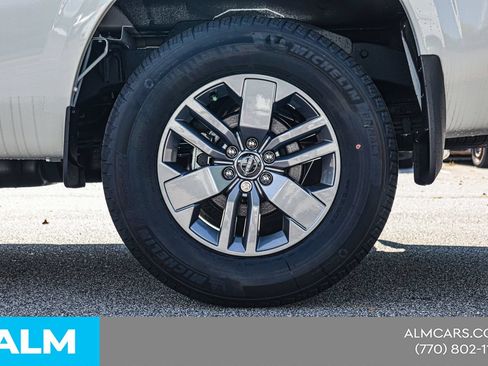 Certified 2025 Nissan Frontier SV RWD image 16