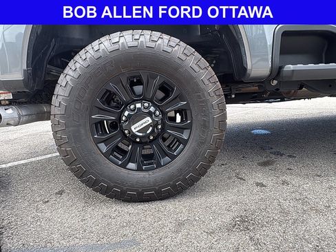 Used 2025 Ford F350 Lariat w/ Lariat Ultimate Package AWD/4WD image 10
