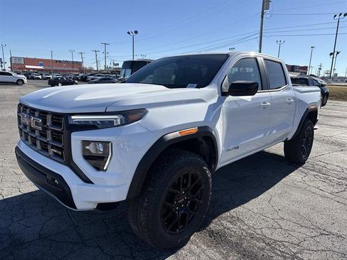 Used 2026 GMC Canyon AT4 image 3