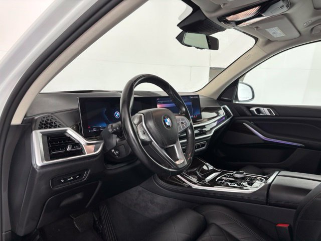 Used 2025 BMW X7 xDrive40i w/ Premium Package AWD/4WD image 9