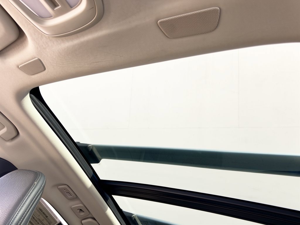 Certified 2024 Volvo XC60 B5 Plus AWD/4WD image 27