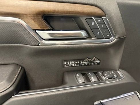 Used 2024 Chevrolet Silverado 1500 High Country w/ Technology Package image 14