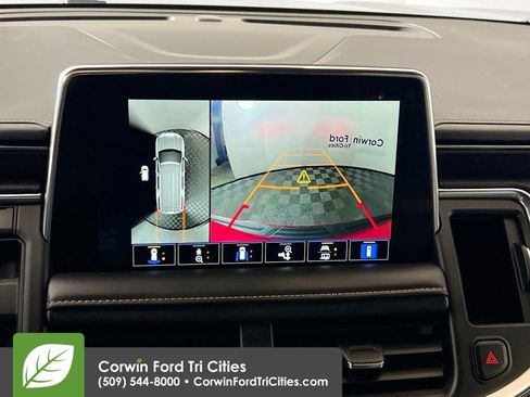 Used 2023 GMC Yukon AT4 w/ Technology Package image 22