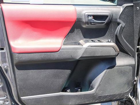 Used 2022 Toyota Tacoma SR5 image 19