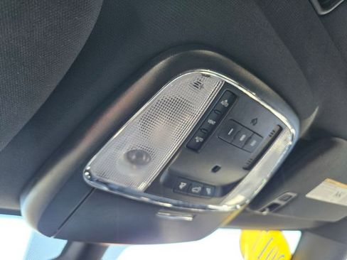 Used 2017 Jeep Grand Cherokee Limited image 17