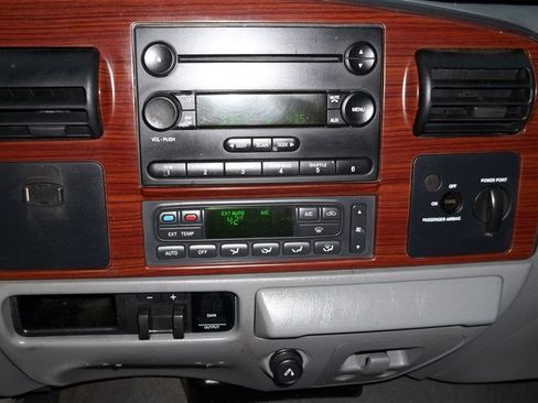 Used 2007 Ford F250 4x4 SuperCab Super Duty image 12
