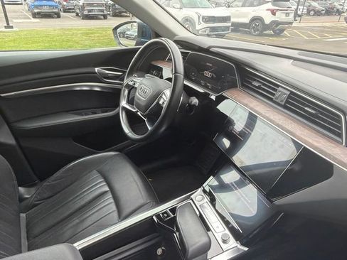 Used 2019 Audi e-tron Premium Plus AWD/4WD image 18