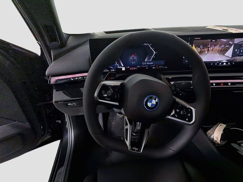 New 2027 BMW 550e xDrive w/ Executive Package AWD/4WD image 10